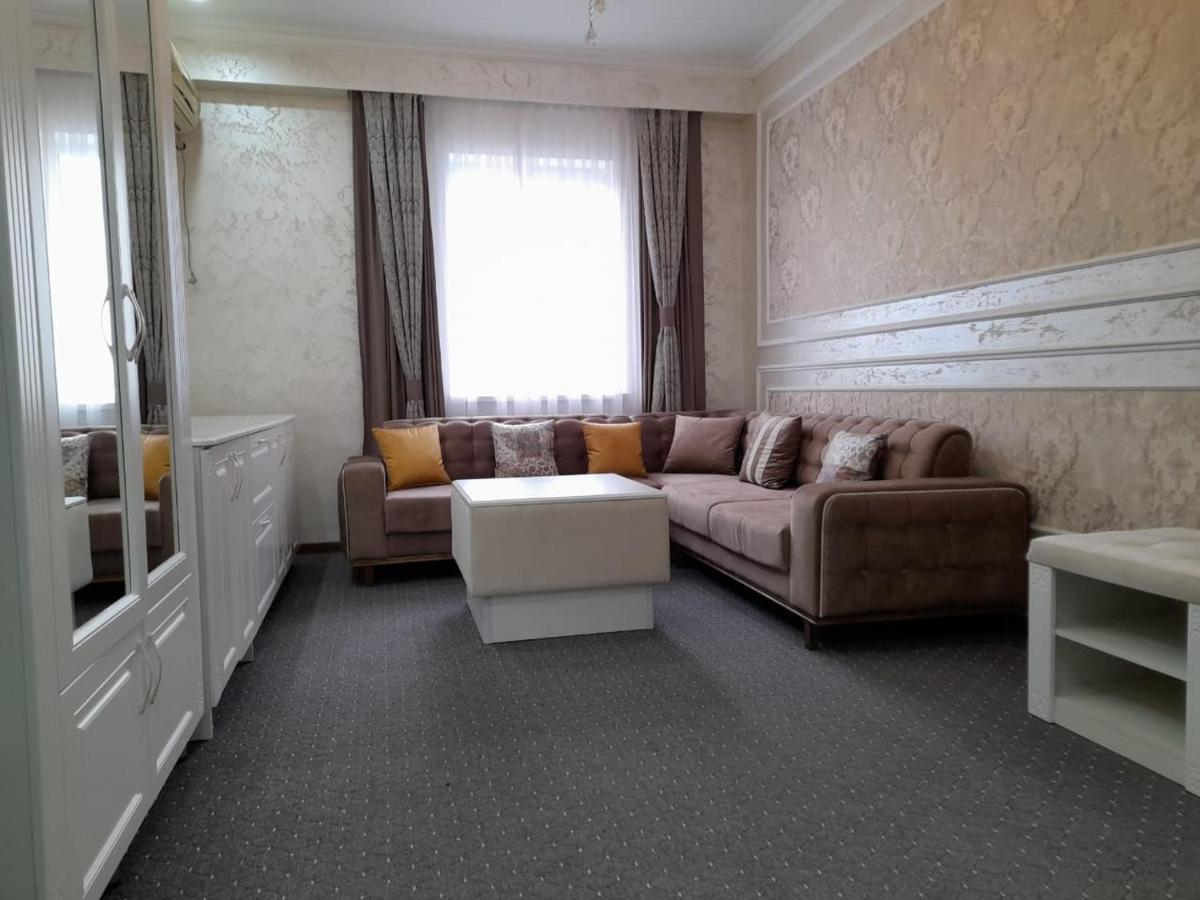 Dora Hotel Simkent Kültér fotó